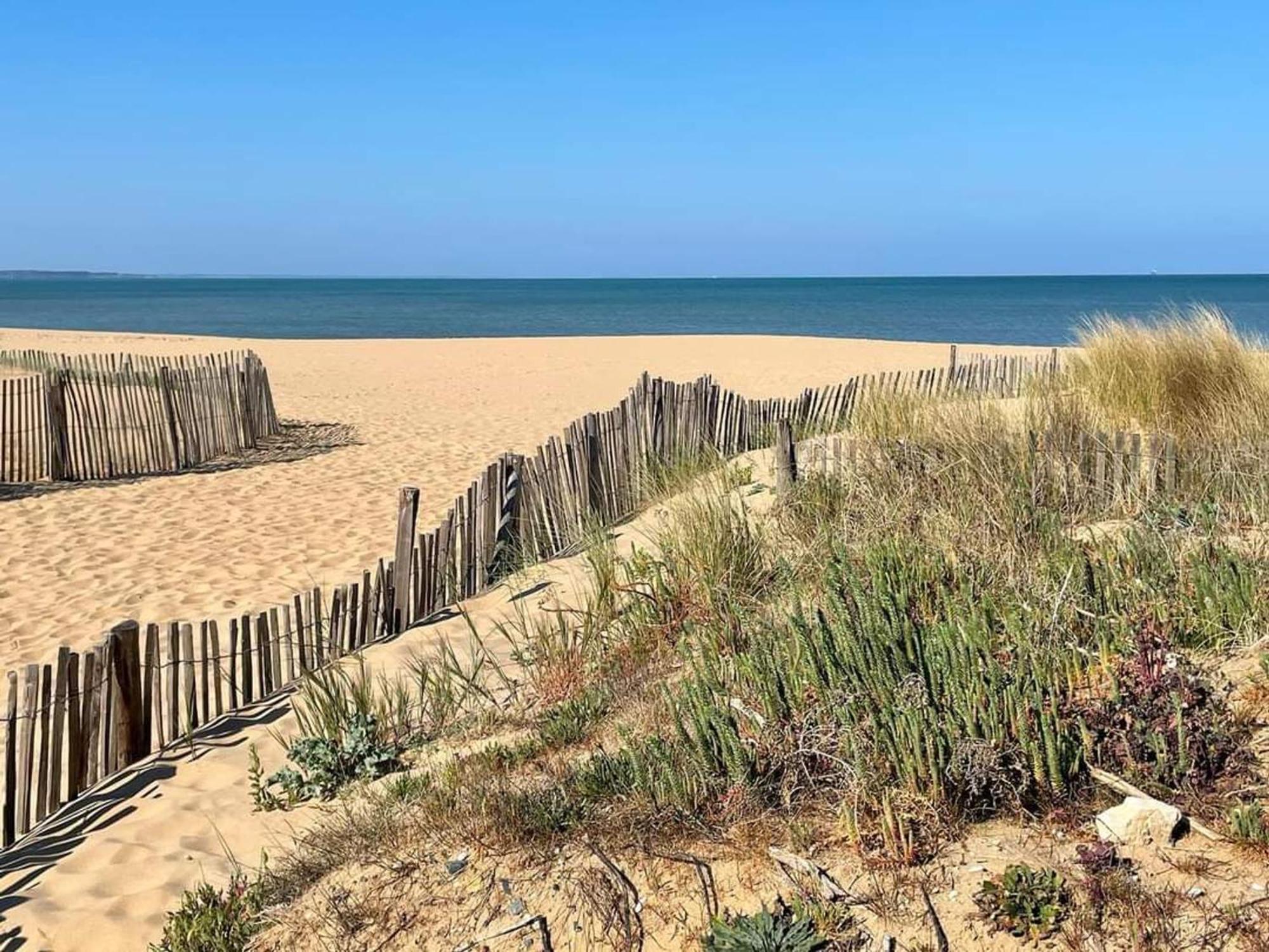 Loft 4 Pers Centre Chatelaillon-Plage, A Deux Pas De La Mer Et Du Casino, Wi-Fi Inclus - Fr-1-706-26 Buitenkant foto